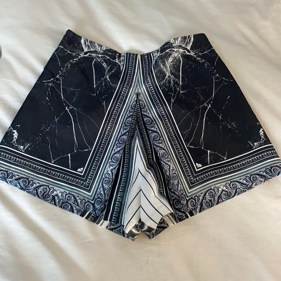 Clover canyon asymmetrical short